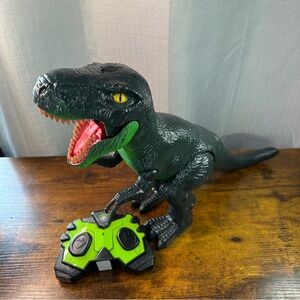 Adventure Force Vulcano Radio Controlled Fiery T-Rex Dinosaur - Green/Black RC